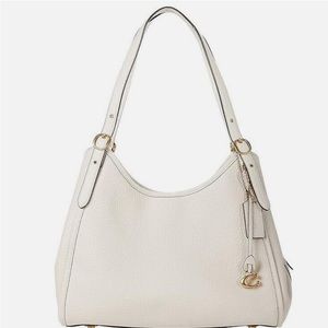 COACH Lori Leather Shoulder Bag NEW and Beautiful 🤩🤩🤩🤩🤩😍